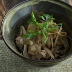 新ごぼうとしゃぶしゃぶ肉の酢醤油和え