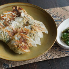 行者ニンニクの餃子と醤油漬け