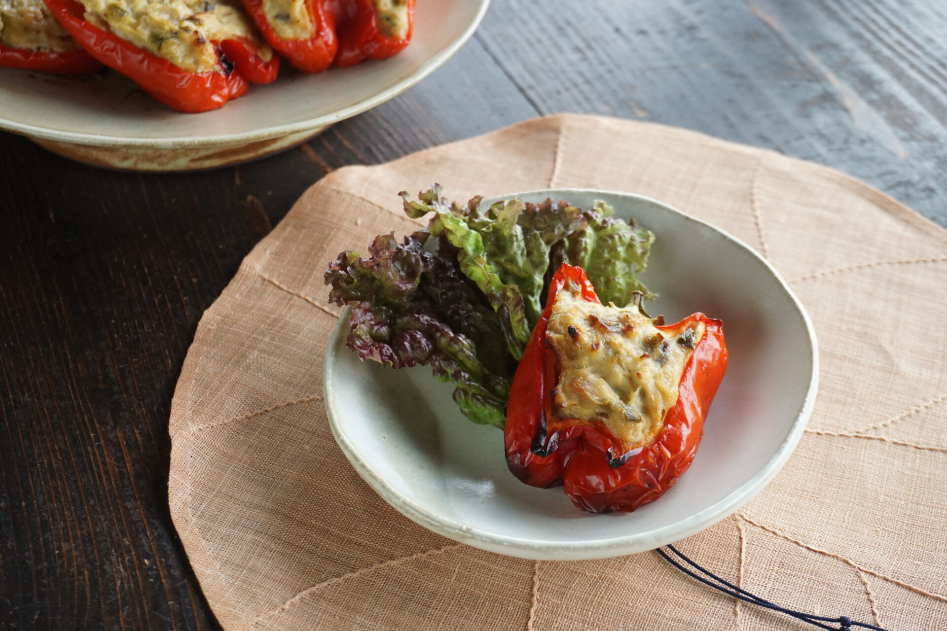 赤いパプリカのファルシ