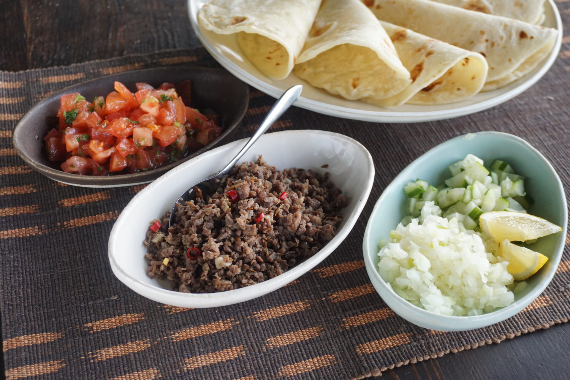 フラワートルティーヤでタコス