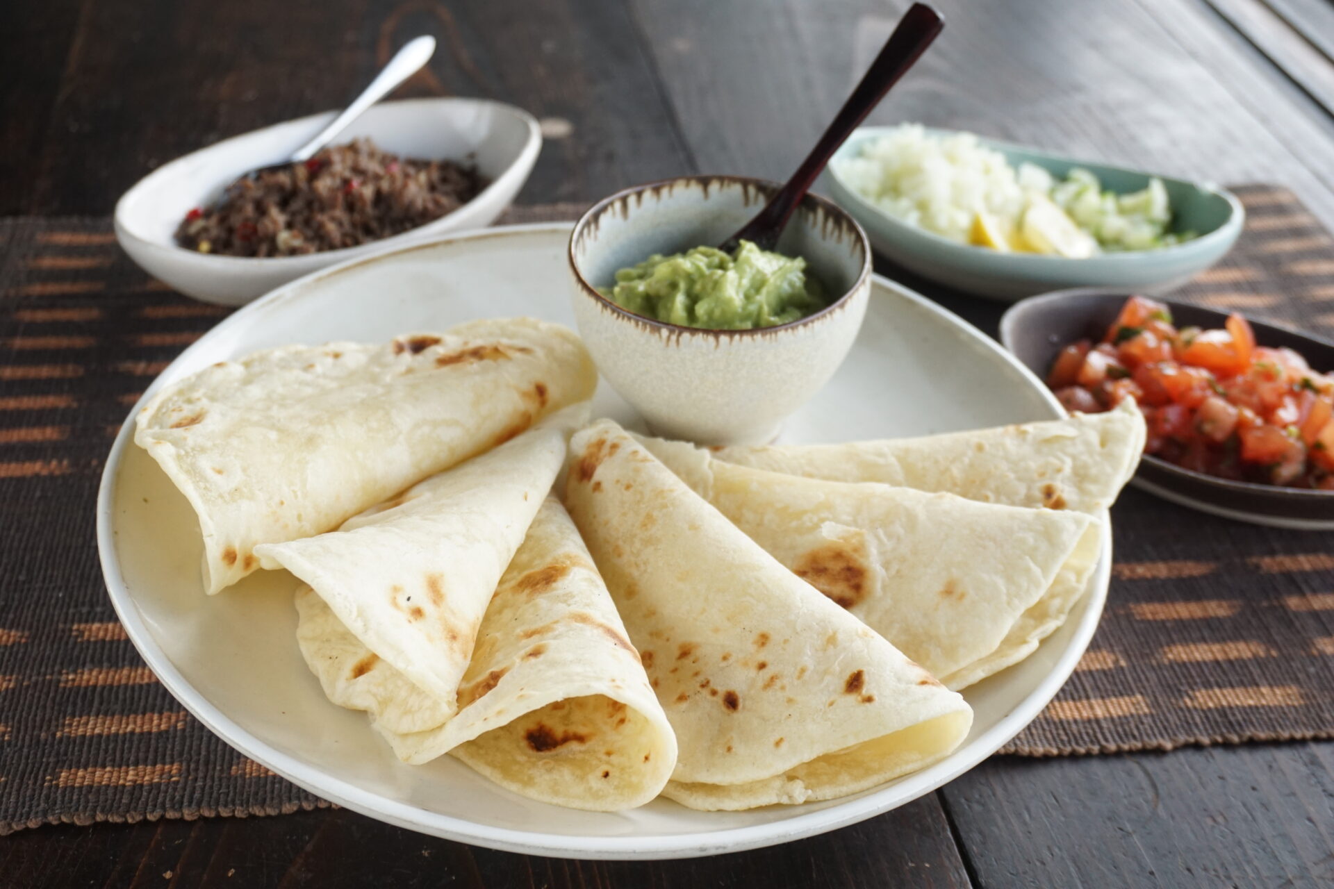 フラワートルティーヤでタコス